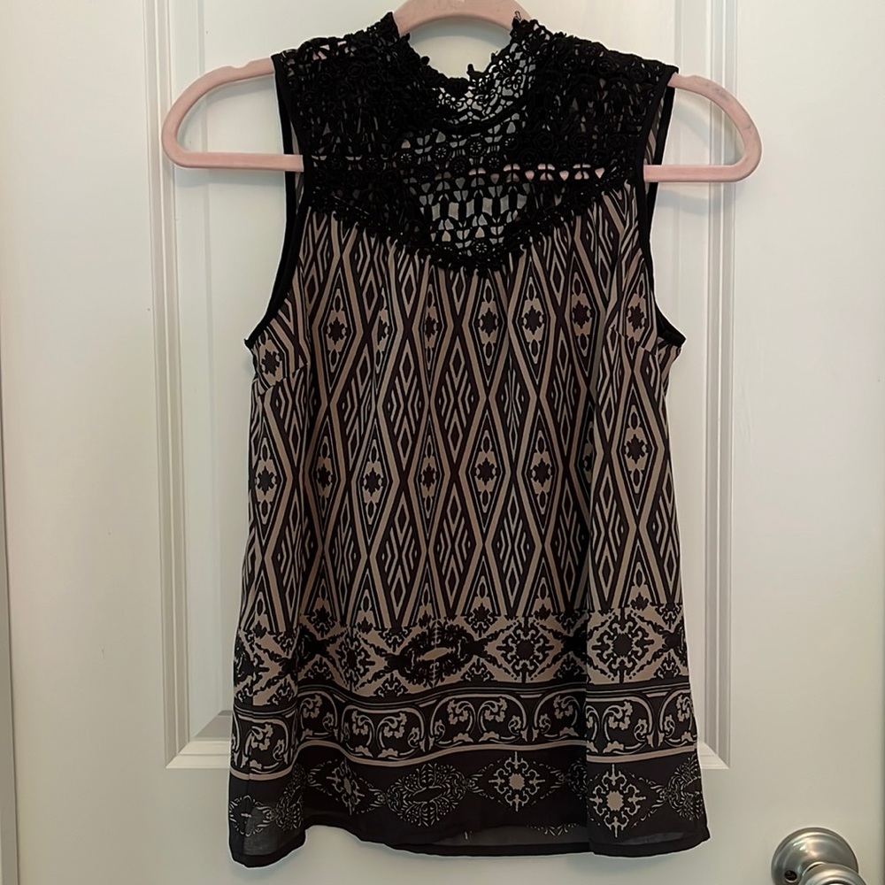 Very Moda sleeveless blouse size XS